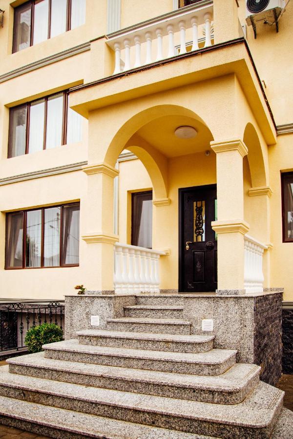 Phazisi Hotel Тбилиси Екстериор снимка