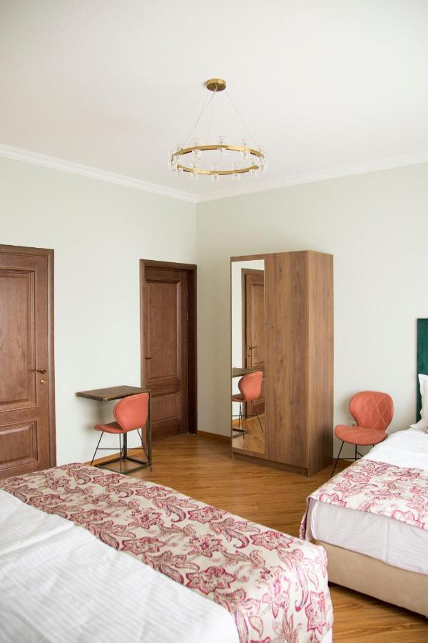 Phazisi Hotel Тбилиси Екстериор снимка