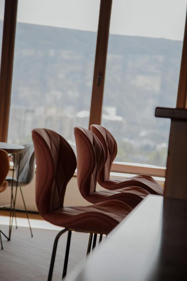 Phazisi Hotel Тбилиси Екстериор снимка