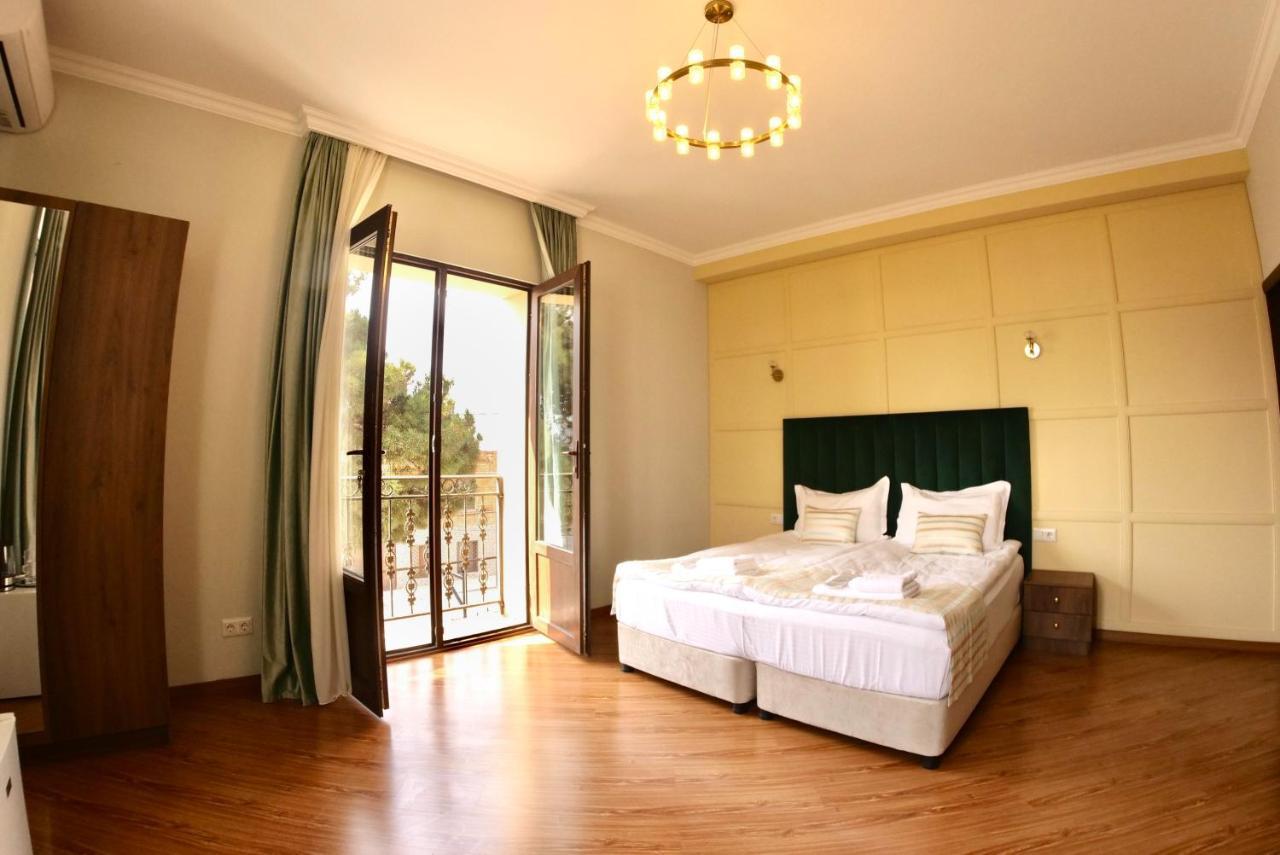 Phazisi Hotel Тбилиси Екстериор снимка