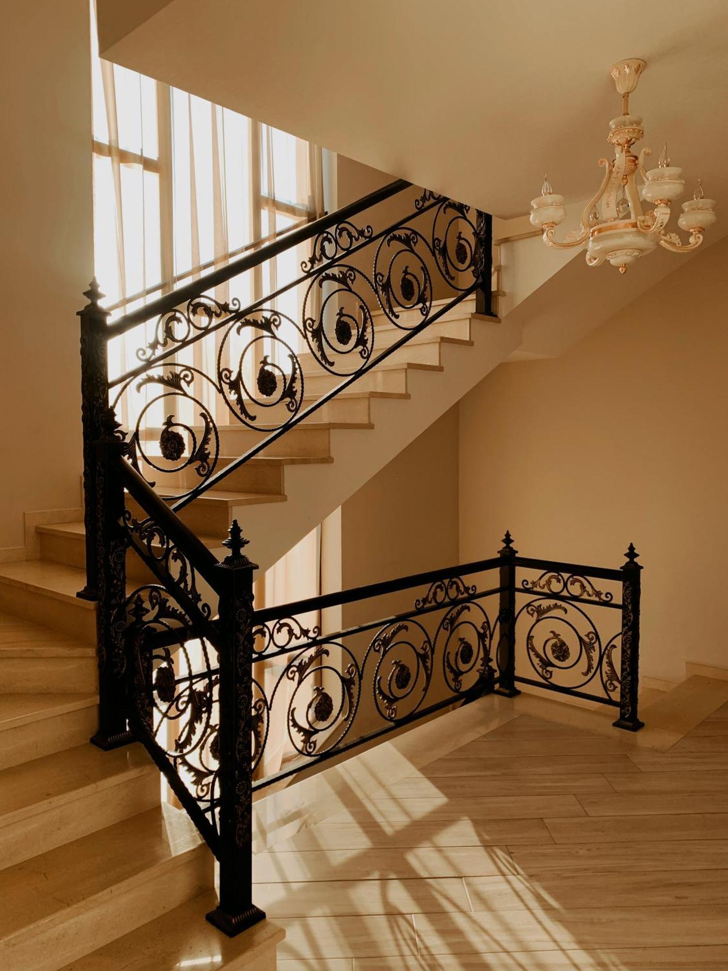 Phazisi Hotel Тбилиси Екстериор снимка